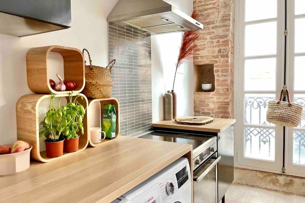 Tres Bel Appartement De 60M2 En Centre Ville Lavaur  Exteriör bild